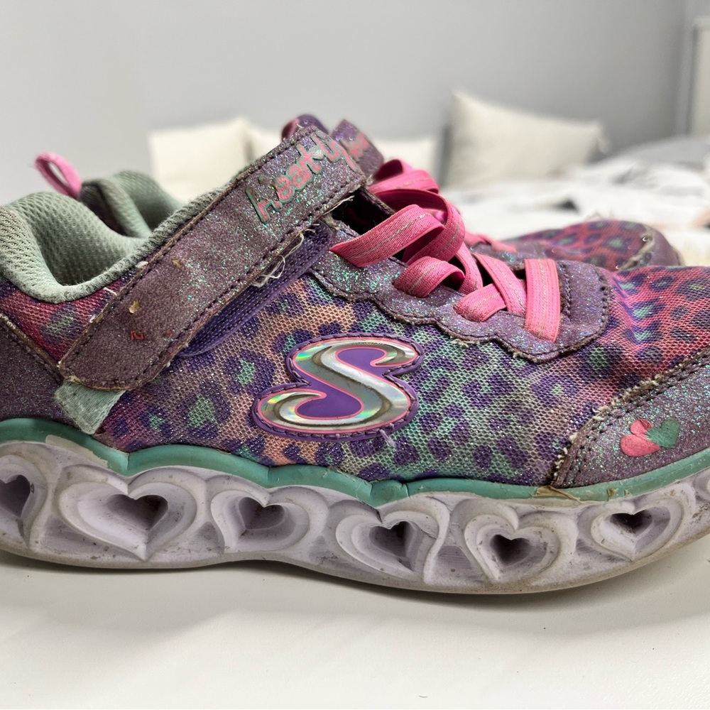 Skechers Heart Sneakers Girls Size 1 Purple Pink Glitter Shoes